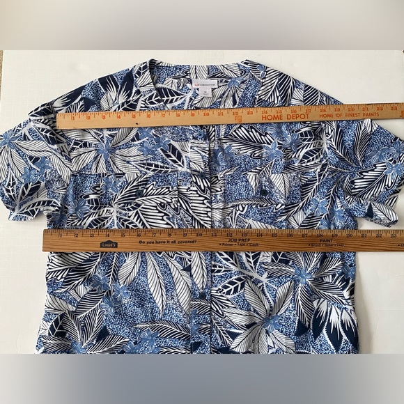 Liz Claiborne Womens Short Sleeve Shirt Button-down Dress Blue Tropical size M - Picture 4 of 9